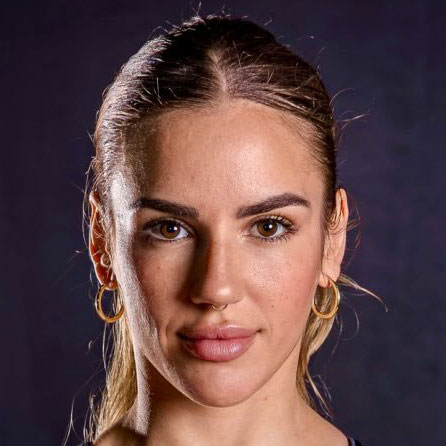 CLARA CORTES